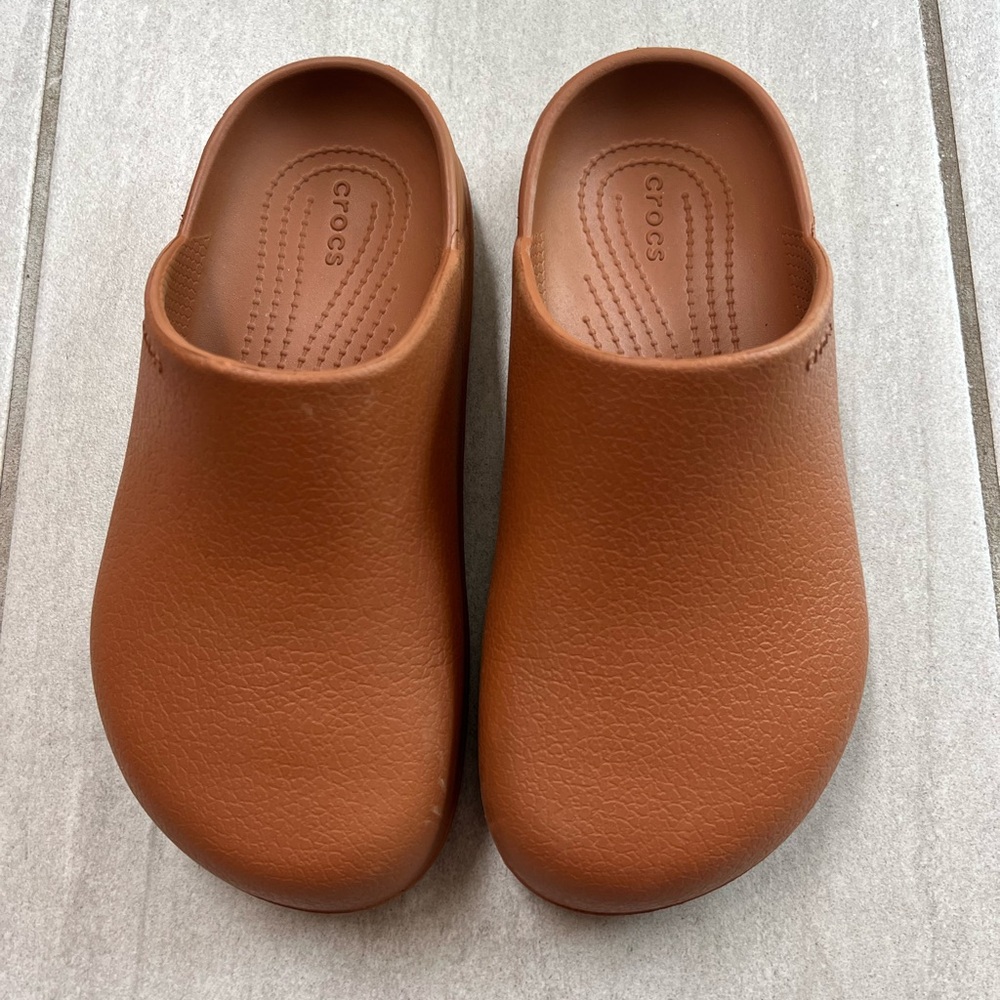 CROCS Tan Slip-On Clogs